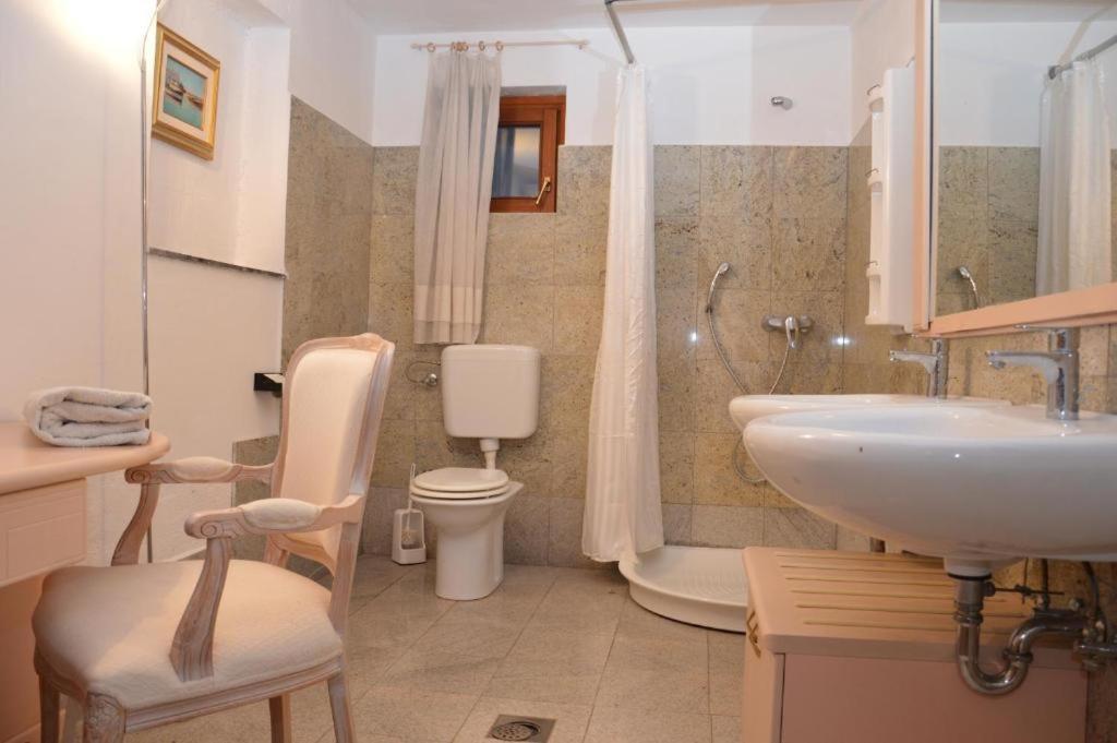Apartments Athena Nova Vas  エクステリア 写真